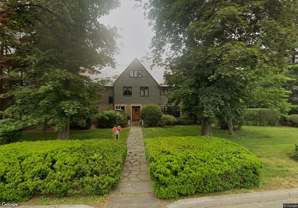 101 Collingwood Ave, Fairfield, CT 06825 - photo 1