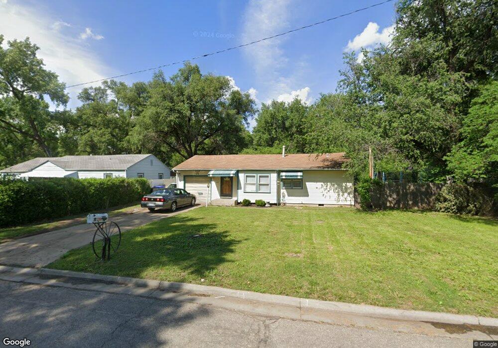 3376 SE Girard St, Topeka, KS 66605 - photo 1