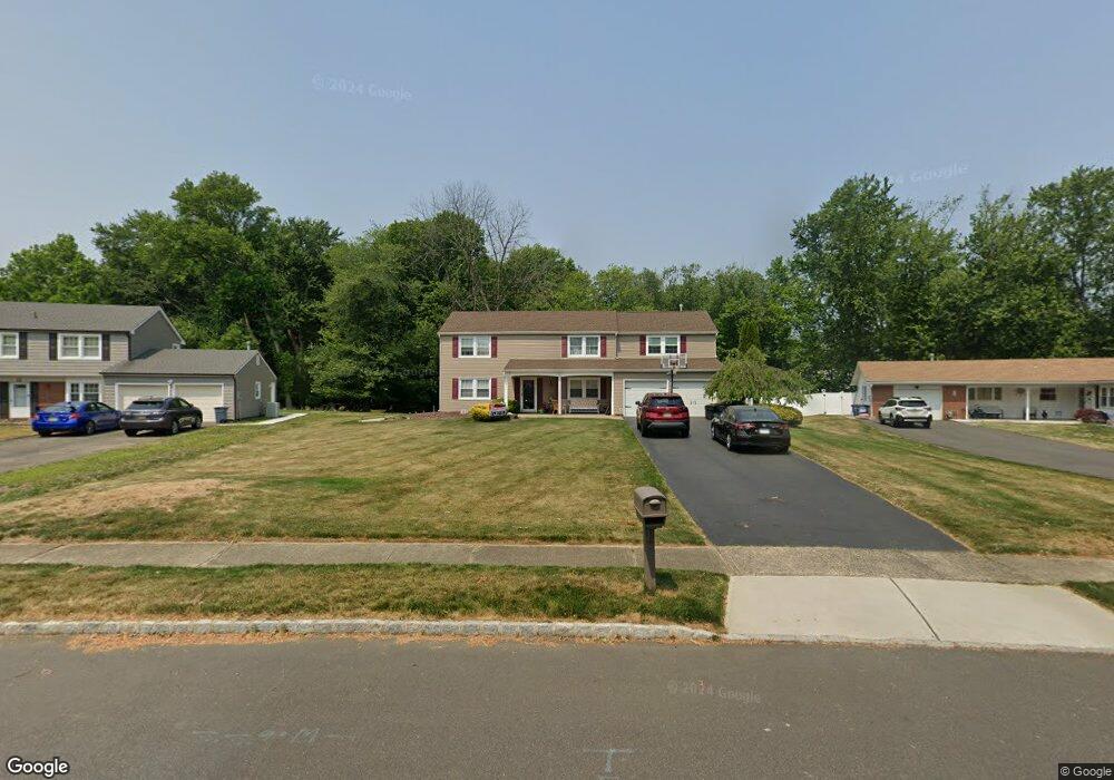 10 Ogden Ln, Manalapan, NJ 07726 - photo 1