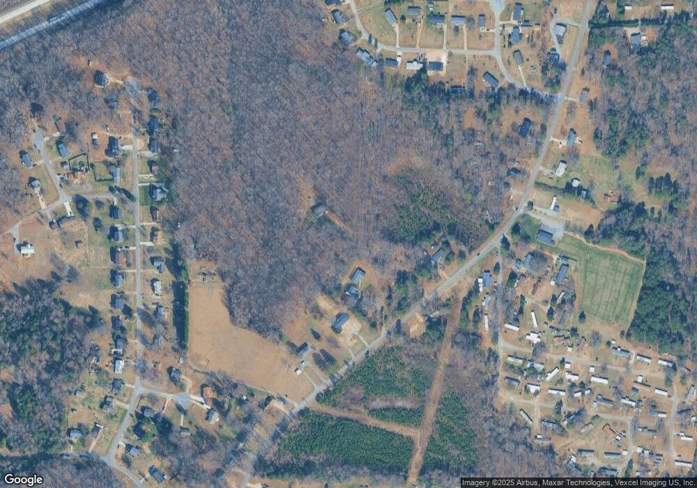 315 River Hill Rd, Statesville, NC 28625 - photo 1