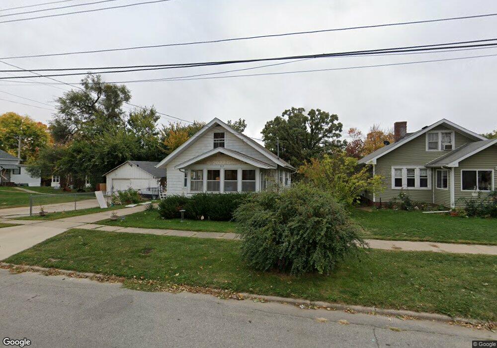 917 S 2nd Ave W, Newton, IA 50208 - photo 1