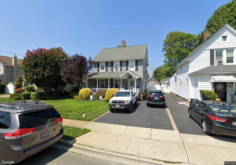 3869 Condit St, Seaford, NY 11783 - photo 1