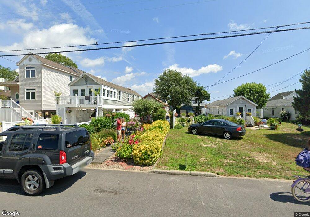 209 W 21st St, Ship Bottom, NJ 08008 - photo 1