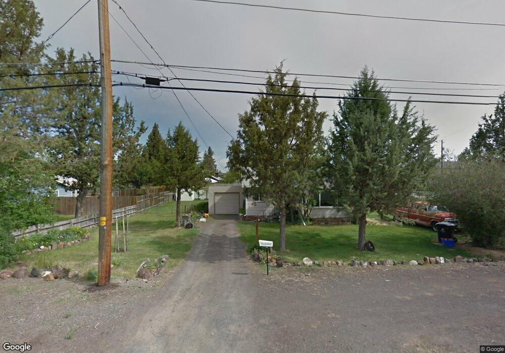 102 SW Roosevelt Ave, Bend, OR 97702 - photo 1