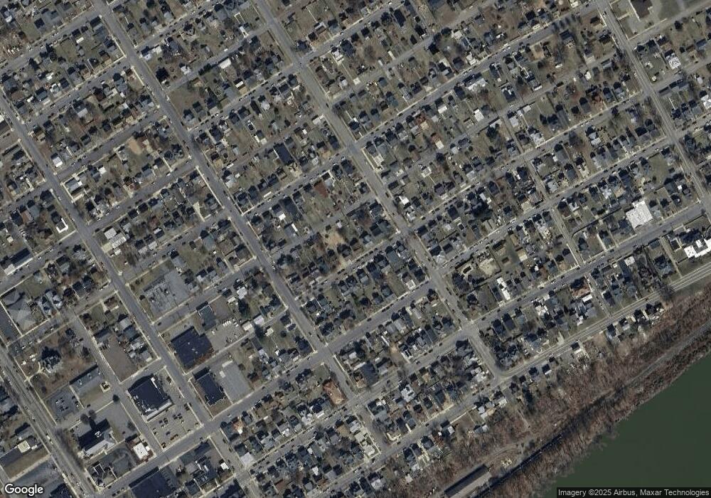 325 E 4th St, Berwick, PA 18603 - photo 1