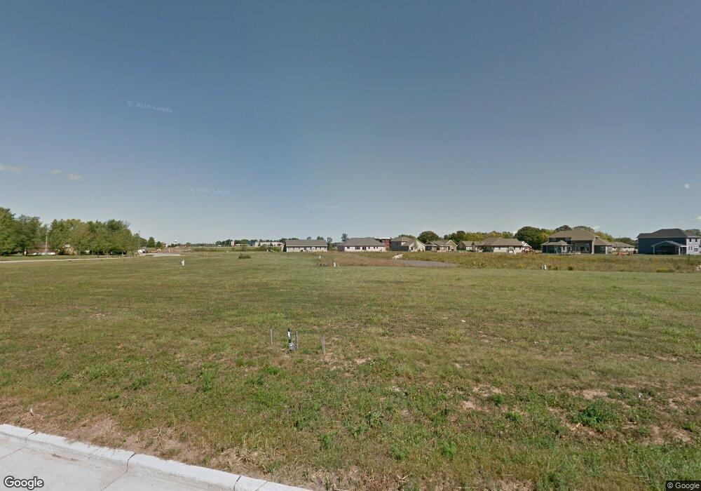 1113 Pats Dr, Appleton, WI 54915 - photo 1