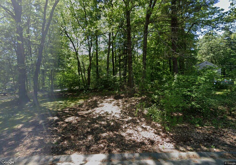 72 Redfield Cir, Derry, NH 03038 - photo 1