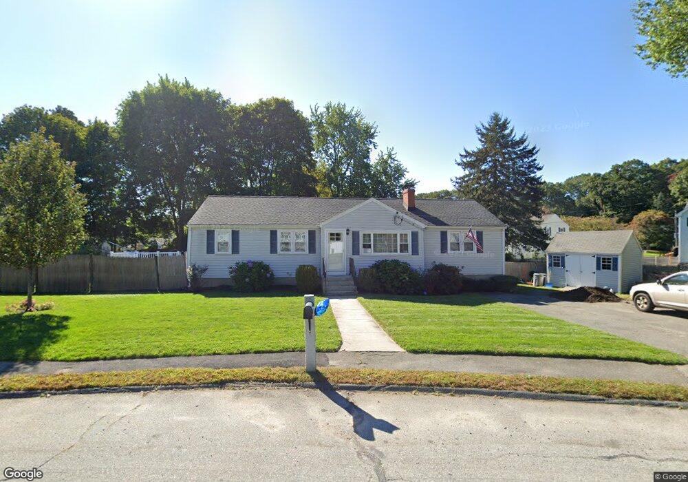 14 Seneca Rd, Woburn, MA 01801 - photo 1