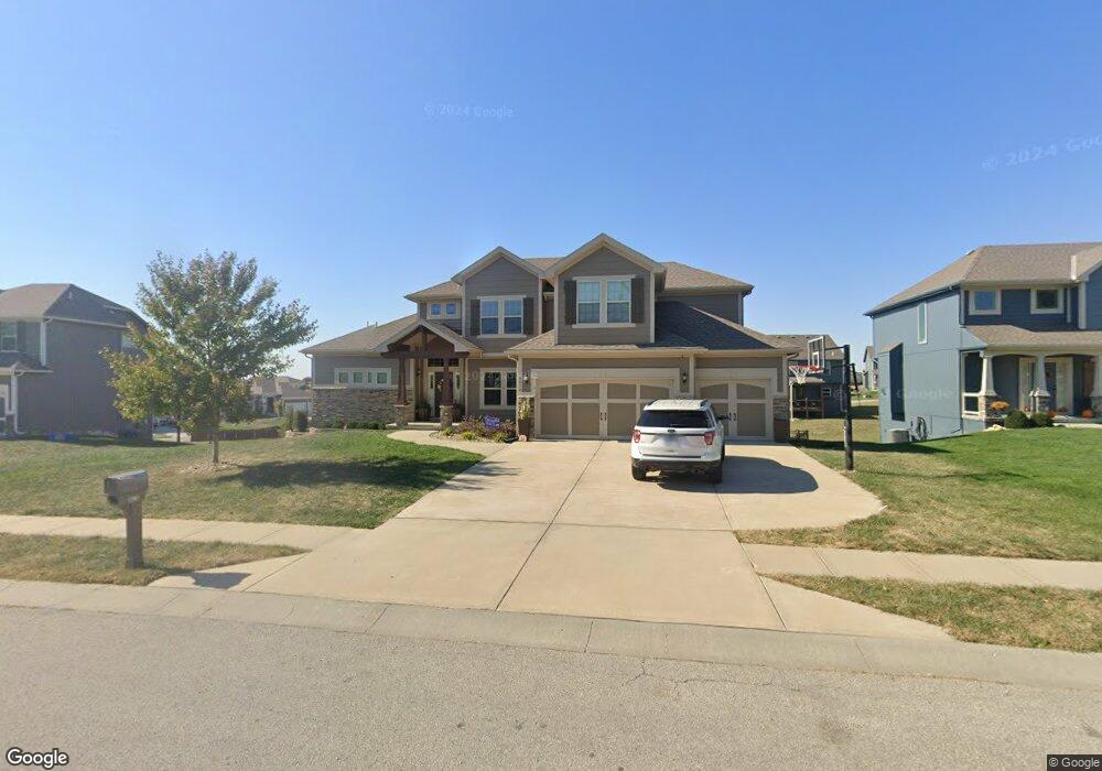 9416 NE 97th St, Kansas City, MO 64157 - photo 1