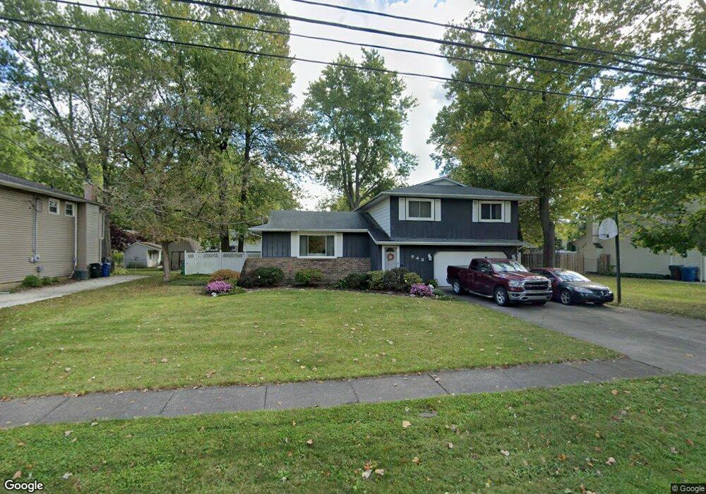 843 Robinwood Ave, Sheffield Lake, OH 44054 - photo 1