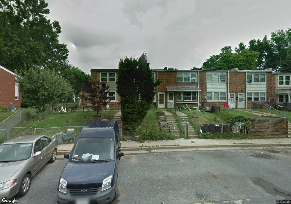 438 Burbank Ct, Halethorpe, MD 21227 - photo 1