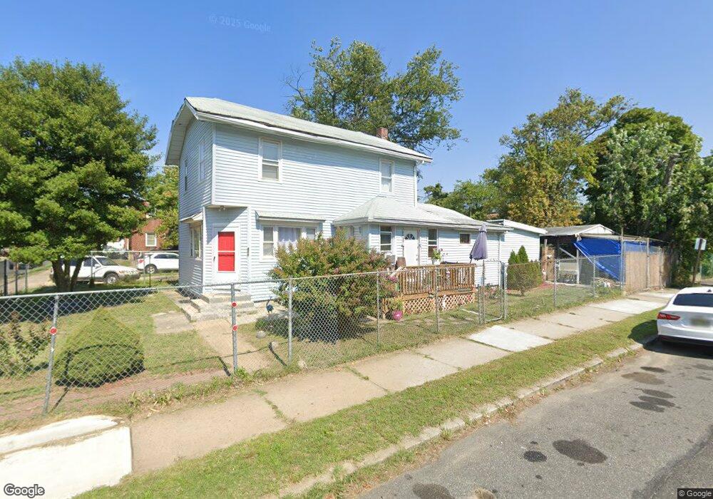 402 N 32nd St, Camden, NJ 08105 - photo 1