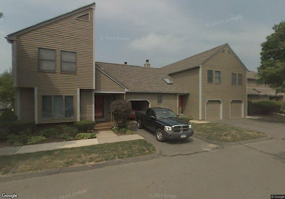 25 Elm Meadows, Enfield, CT 06082 - photo 1