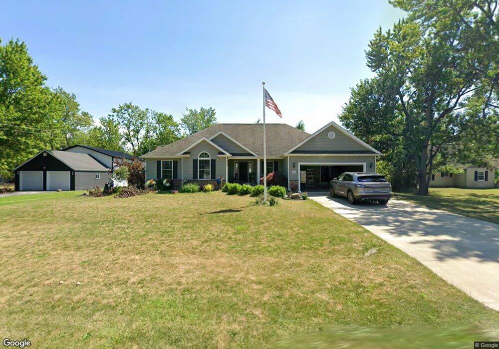 2844 Stenzel Ave, North Tonawanda, NY 14120 - photo 1