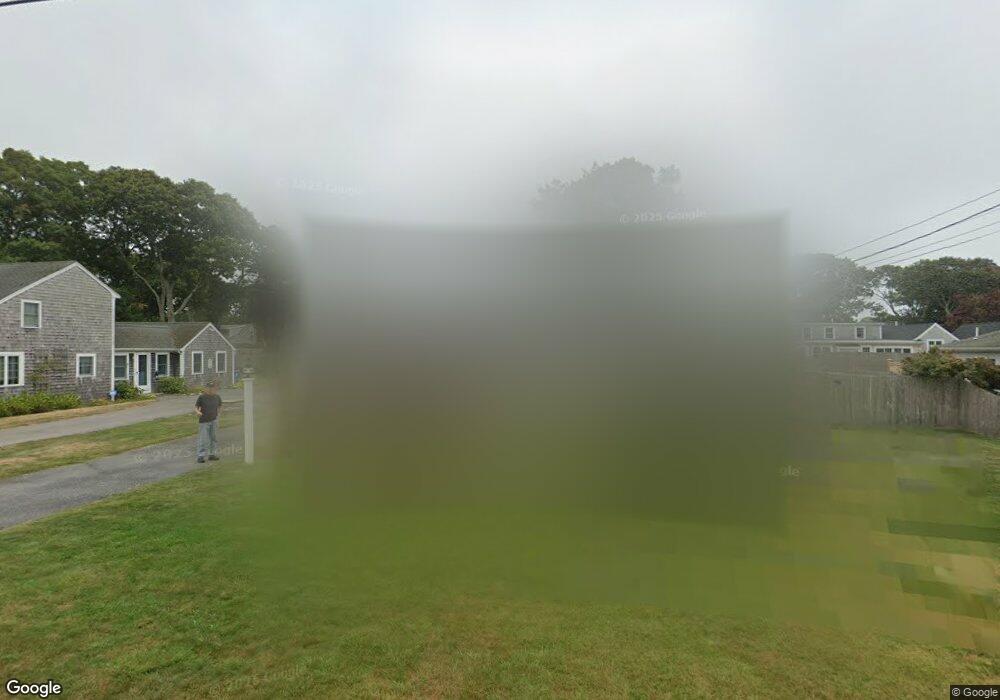 17 Holland St, Falmouth, MA 02540 - photo 1