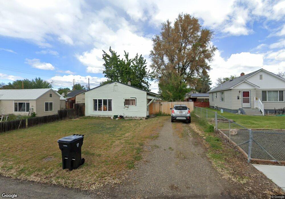 686 W Galloway Ave, Weiser, ID 83672 - photo 1