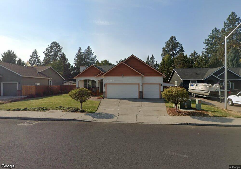 933 SE Shadowood Dr, Bend, OR 97702 - photo 1
