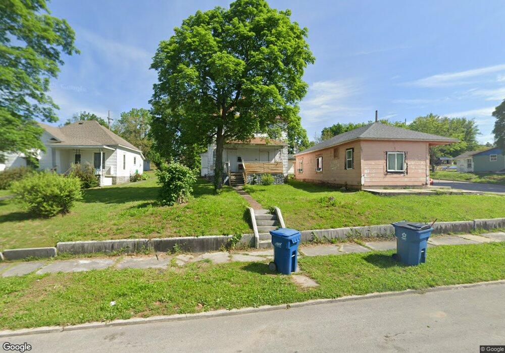 1005 Oak St, Carthage, MO 64836 - photo 1