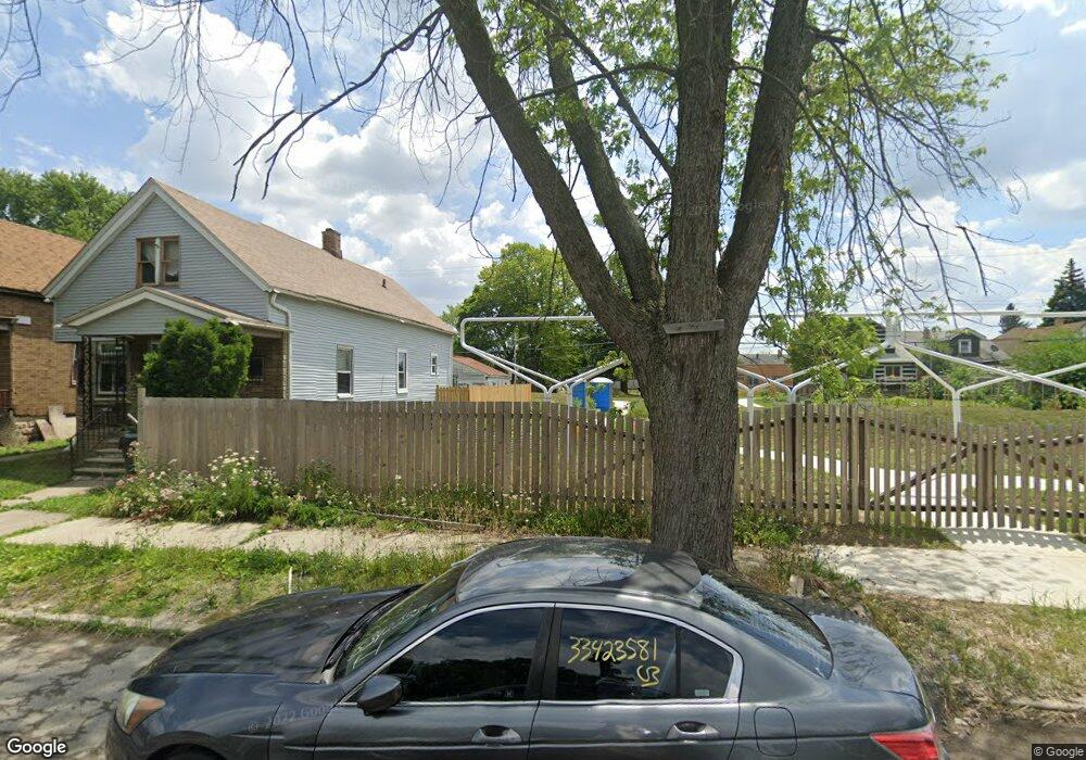 2098 Mcpherson St, HamtraMcK, MI 48212 - photo 1