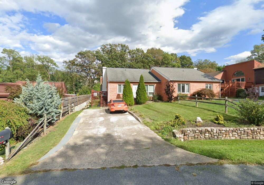 1027 Rosedale Dr, Harrisonburg, VA 22801 - photo 1