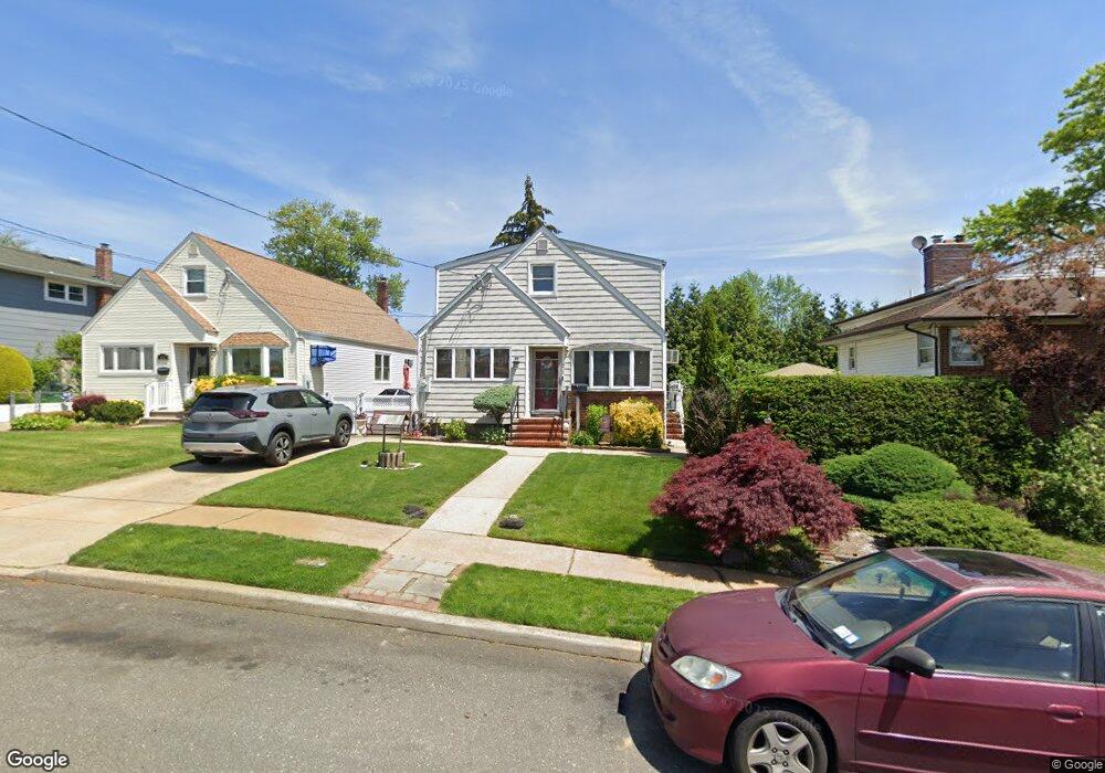 872 Polk Ave, Franklin Square, NY 11010 - photo 1