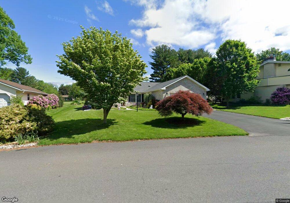 6033 Fairway Ln, Allentown, PA 18106 - photo 1