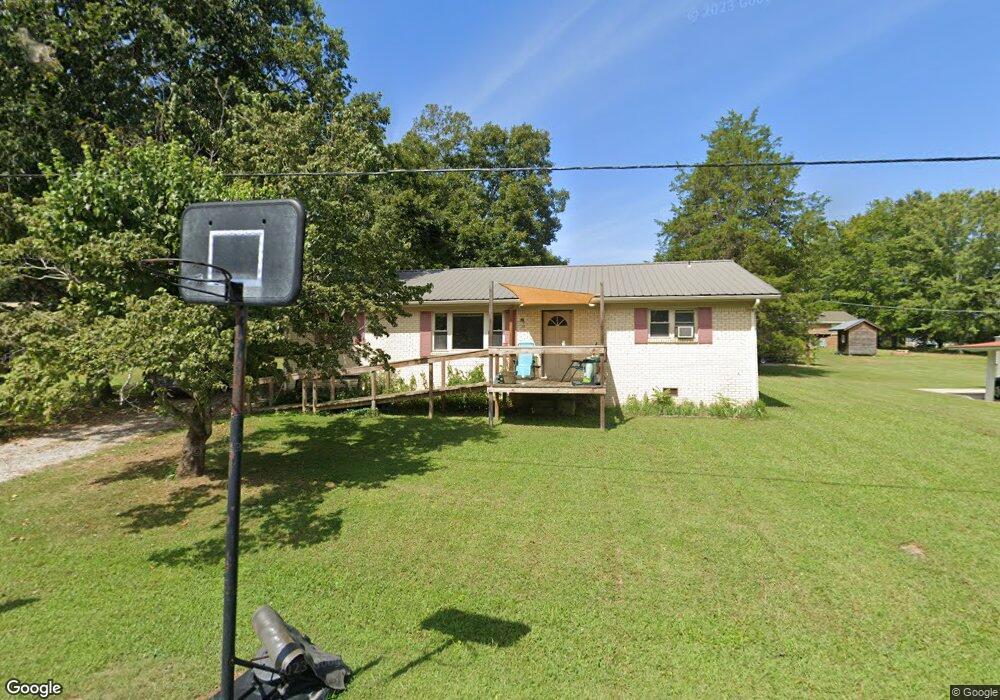 233 Southwood Dr, Linden, TN 37096 - photo 1