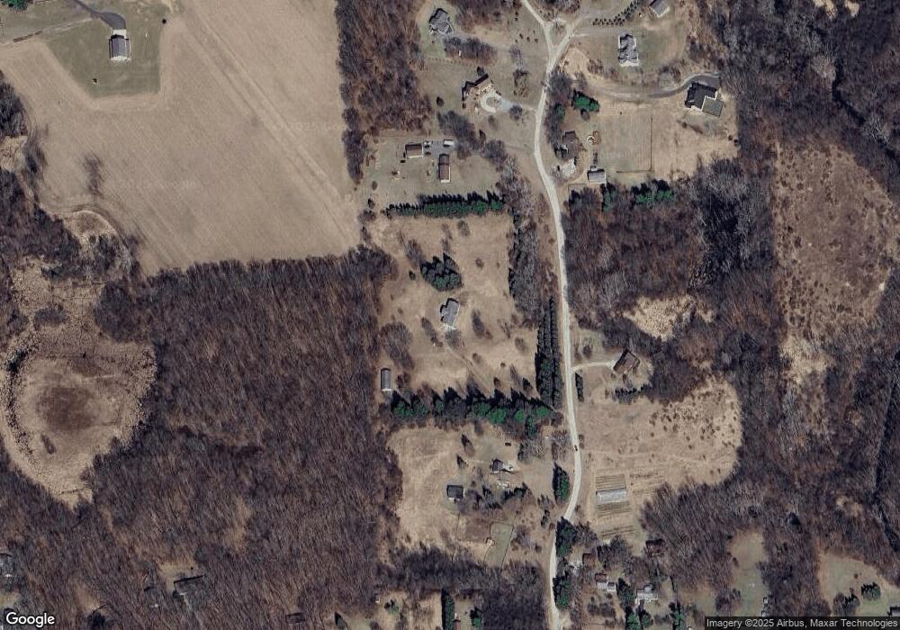 1275 Hickory Hollow Ln, Dexter, MI 48130 - photo 1