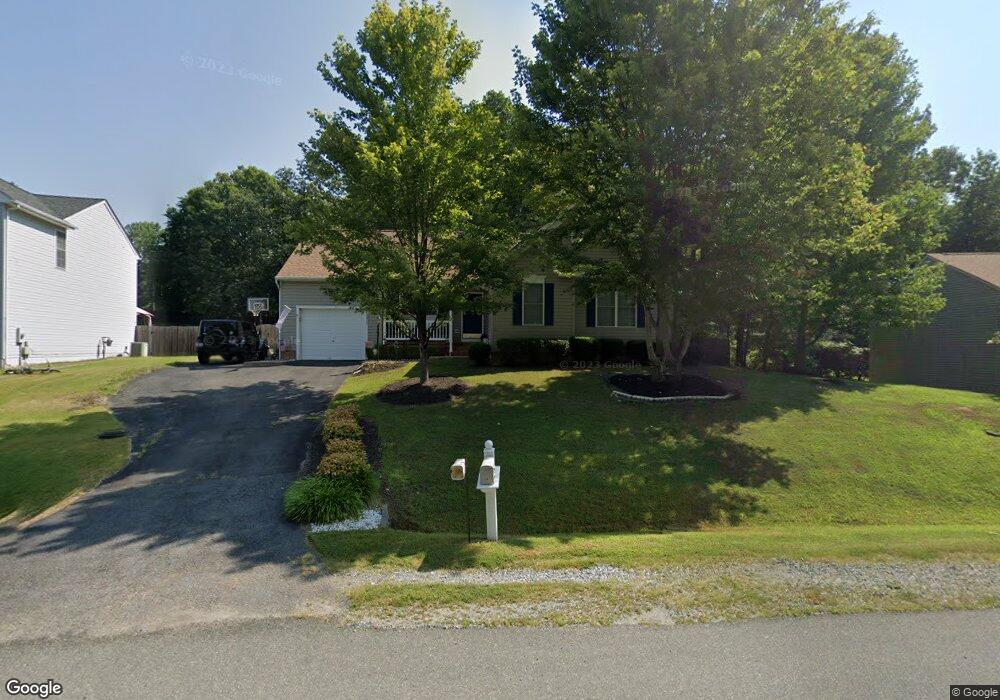 10411 Woodlake Ct, Spotsylvania, VA 22553 - photo 1