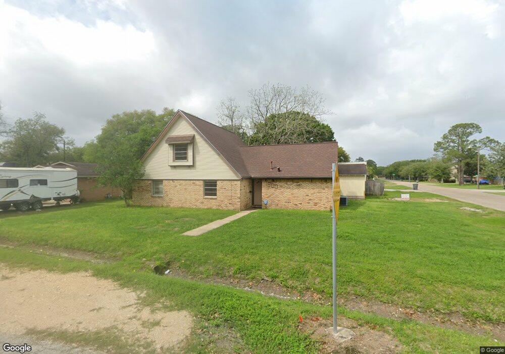 1800 Sunset Ave, Bay City, TX 77414 - photo 1