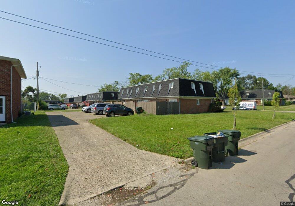 1114-1120 Arnelle Ct, Columbus, OH 43228 - photo 1