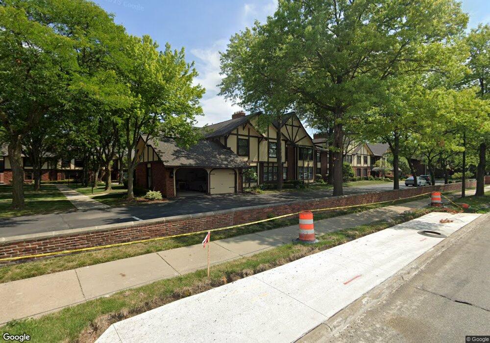 1750 Vernier Rd unit 19, Grosse Pointe Woods, MI 48236 - photo 1