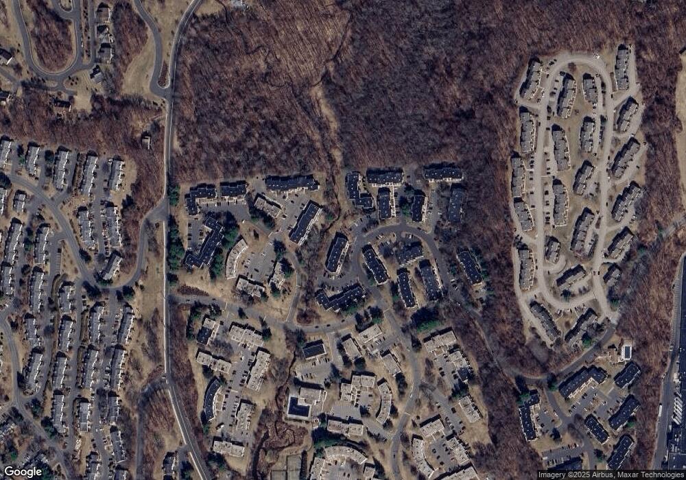 2 Willow Ct, Cromwell, CT 06416 - photo 1