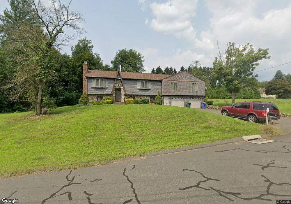 3 Winthrop Blvd, Cromwell, CT 06416 - photo 1