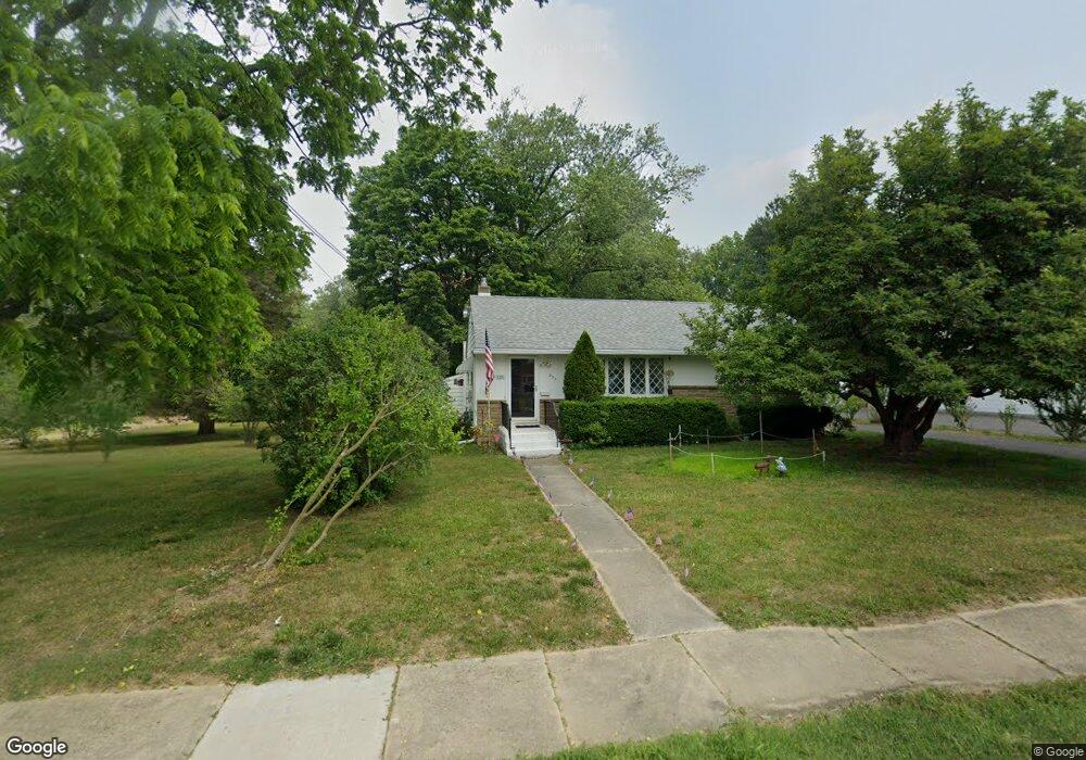 335 W Clayton Ave, Clayton, NJ 08312 - photo 1