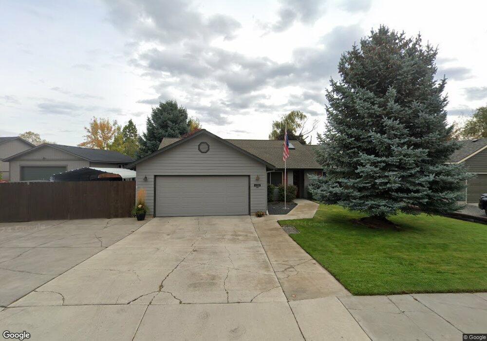 63300 Ridgefield Dr, Bend, OR 97701 - photo 1