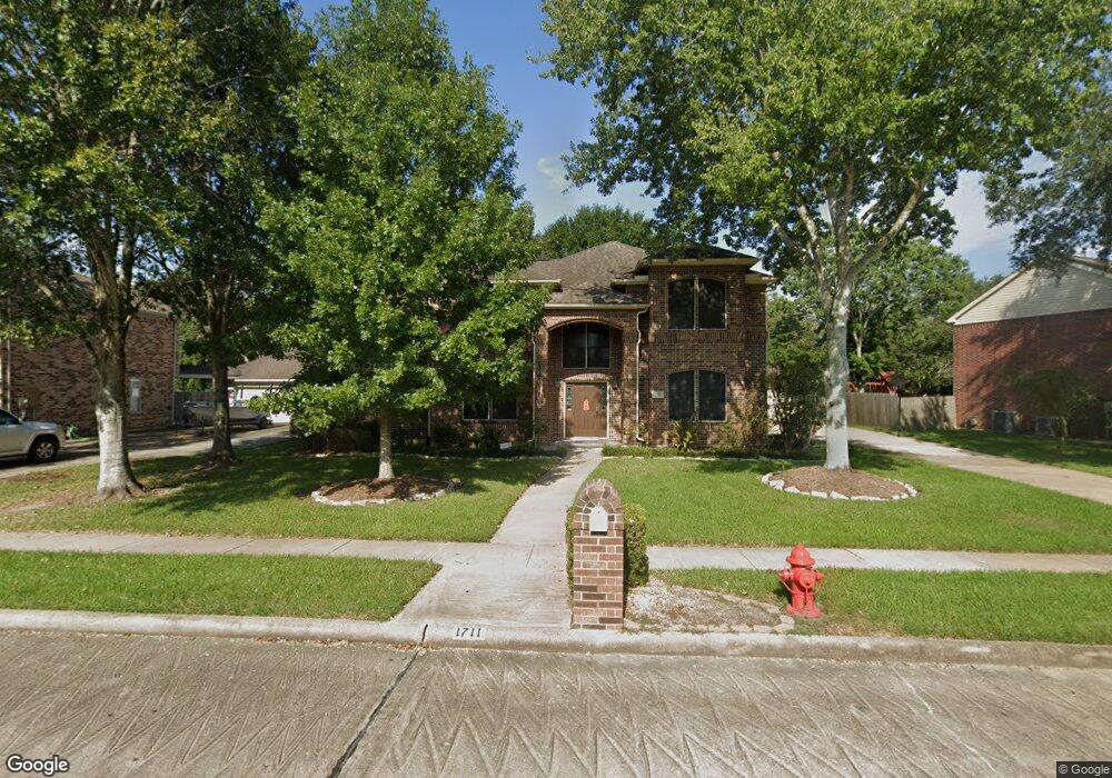 1711 Keystone Dr, Friendswood, TX 77546 - photo 1