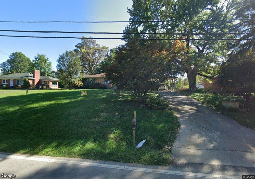 6906 E Manslick Rd, Louisville, KY 40228 - photo 1