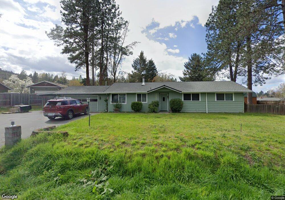 2050 Mayfield Dr, Grants Pass, OR 97527 - photo 1