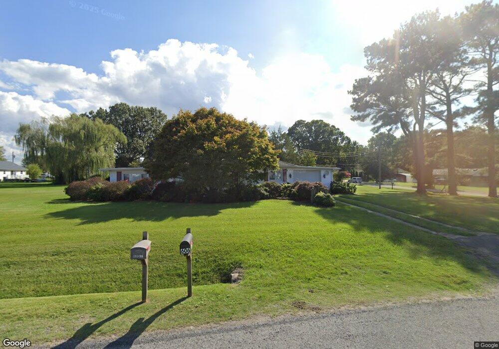 607 Shore Dr, Colonial Beach, VA 22443 - photo 1