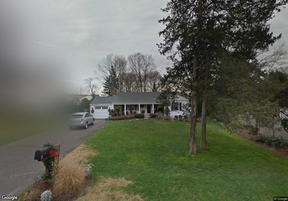 5 Old Wagon Rd, Old Greenwich, CT 06870 - photo 1