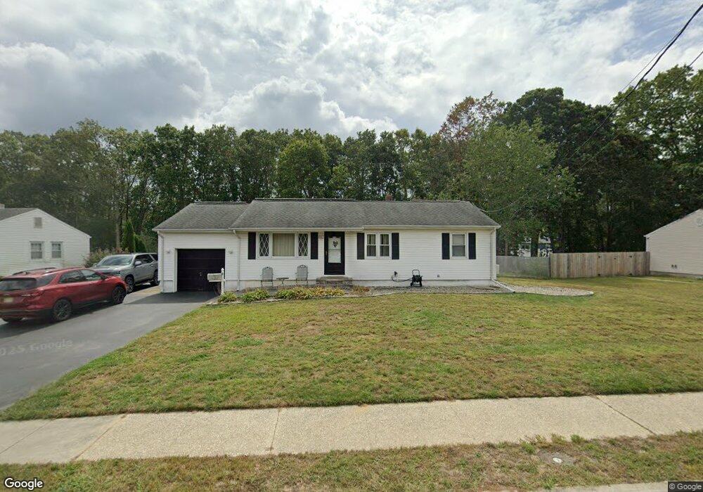 11 Hampton Rd, Howell, NJ 07731 - photo 1