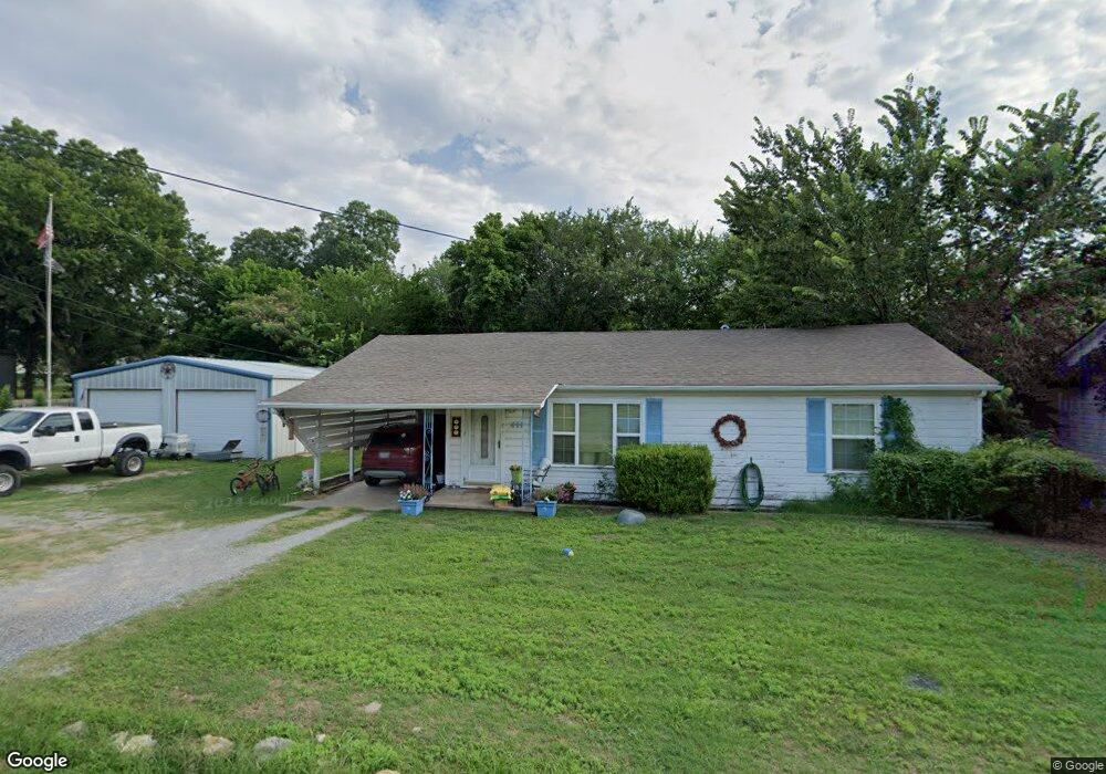 413 W Bullock St, Denison, TX 75020 - photo 1