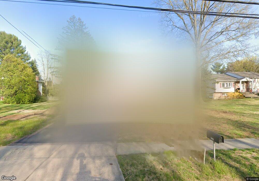 135 Harned Rd, ComMacK, NY 11725 - photo 1