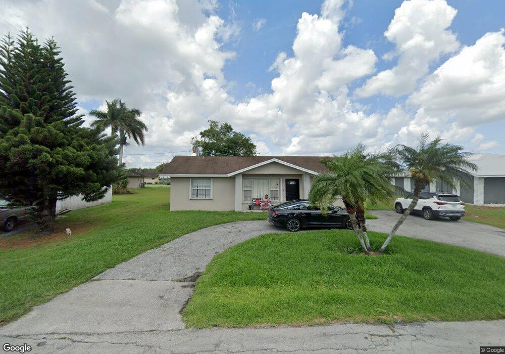 740 SW 14th St, Belle Glade, FL 33430 - photo 1