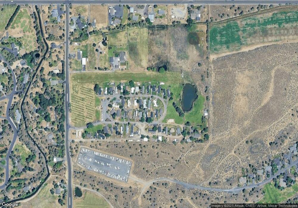 64900 Hunnell Rd unit 18, Bend, OR 97703 - photo 1