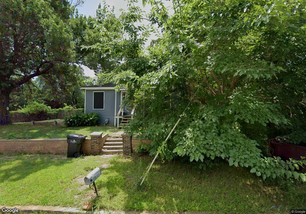 318 W Munson St, Denison, TX 75020 - photo 1