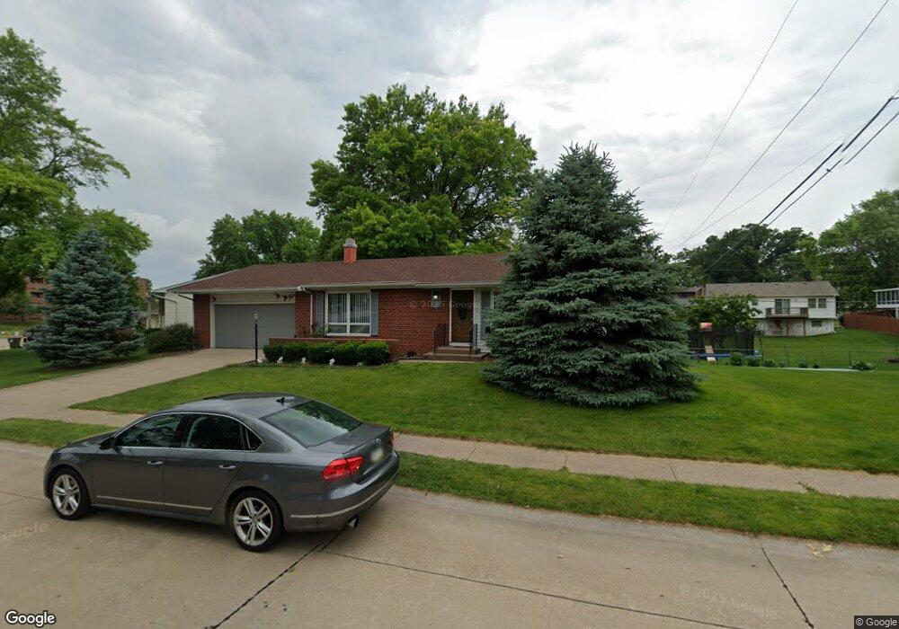 4310 Brown St, Davenport, IA 52806 - photo 1