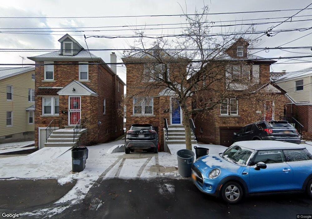 27 King Ave, Yonkers, NY 10704 - photo 1