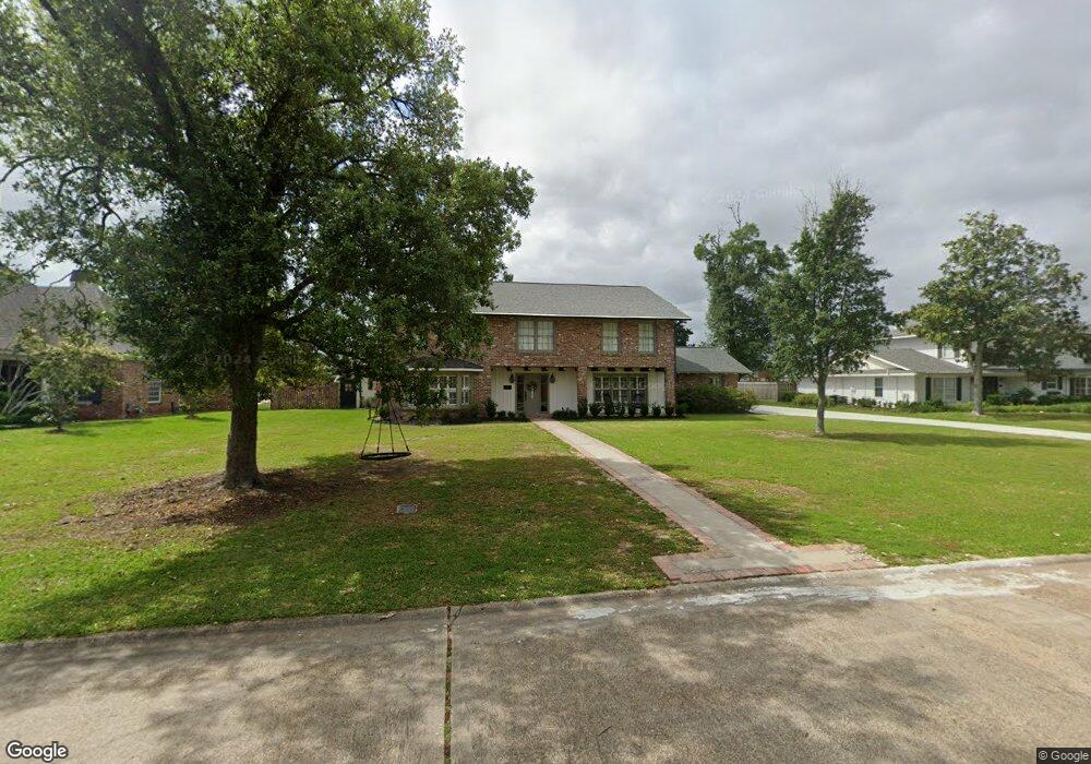 1109 Inverness Dr, Lake Charles, LA 70605 - photo 1